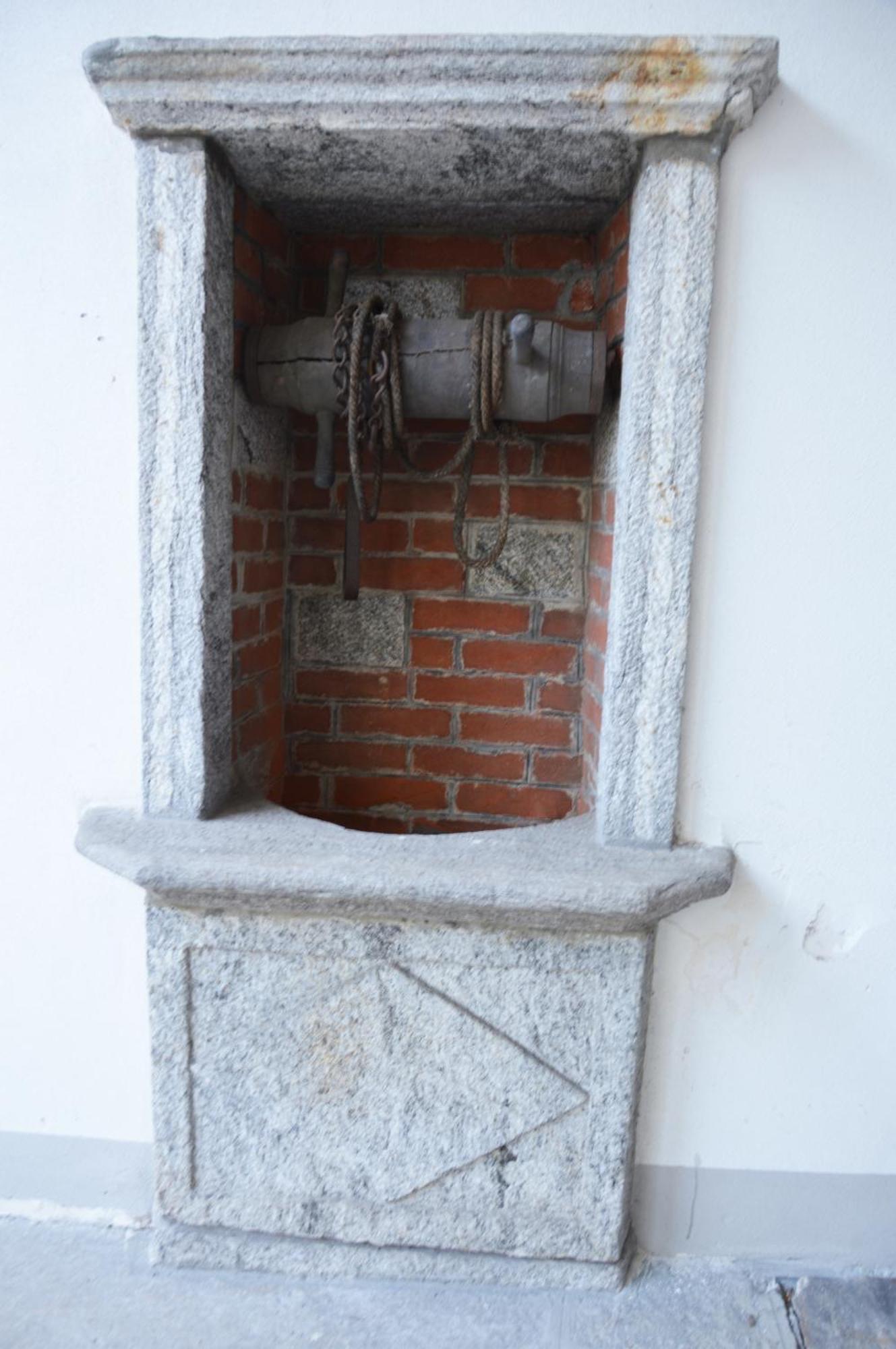 Villa Maghetti - modernized flat in historic palazzo in the center of Luino Esterno foto